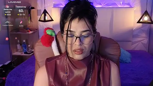 Snapshot of AlessiaVal_ chatting on December 20, 2025, 8:01 pm AlessiaVal online show from December 20, 2025, 8:01 pm