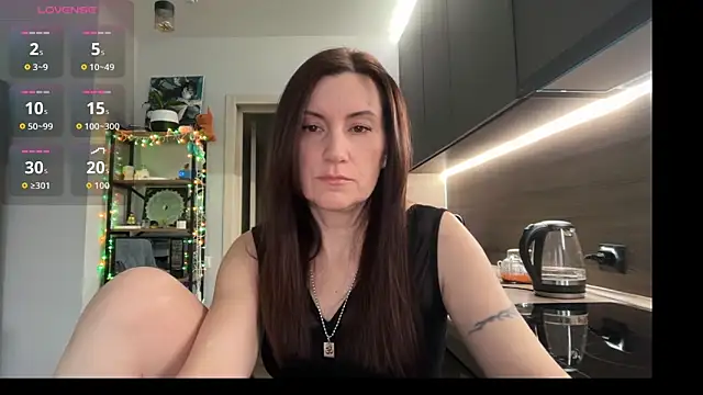 Snapshot of jainesummer chatting on December 5, 2025, 8:35 am jainesummer online show from December 5, 2025, 8:35 am