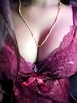 Snapshot of Esha_Babyy chatting on January 4, 2025, 2:56 pm Esha Babyy online show from January 4, 2025, 2:56 pm