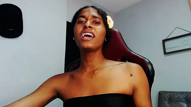 angelica sexy1 online show from October 4, 2025, 7:37 pm