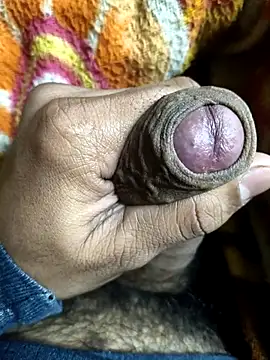 hunter boy online show from December 15, 2025, 5:41 pm