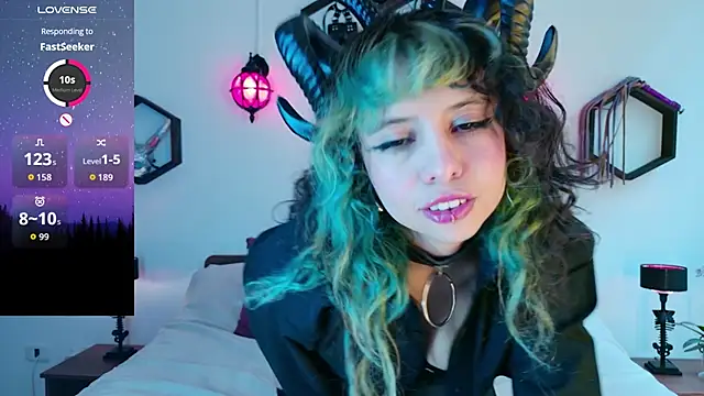 Sweet Chaos online show from October 14, 2025, 4:40 pm