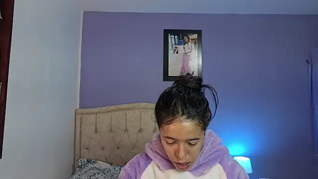stephania t online show from May 13, 2026, 2:46 pm