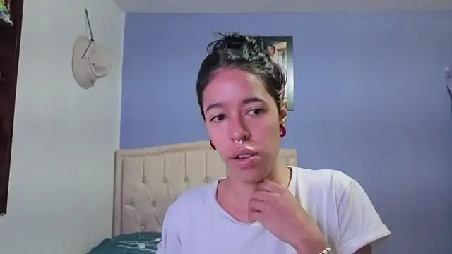 stephania t online show from March 13, 2026, 2:44 pm