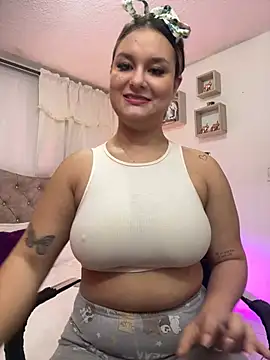 Snapshot of valeria_gomezx chatting on March 7, 2025, 3:28 pm valeria gomezx online show from March 7, 2025, 3:28 pm