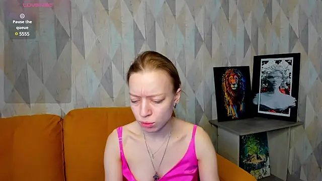 Michelle Blond online show from February 8, 2025, 7:04 am