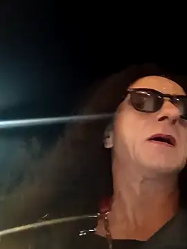 TsIdol online show from November 4, 2025, 1:42 am