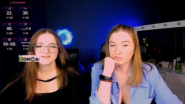 luna berryy online show from February 4, 2025, 8:17 pm