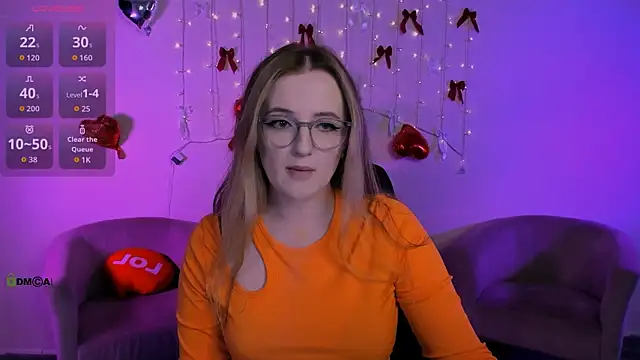luna berryy online show from May 20, 2026, 6:49 pm
