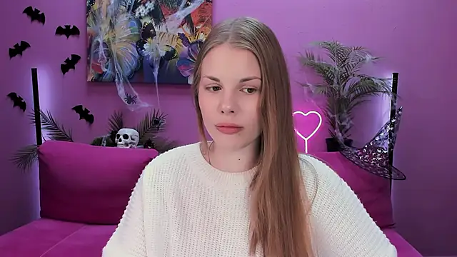 holy kitty online show from November 2, 2025, 8:14 pm