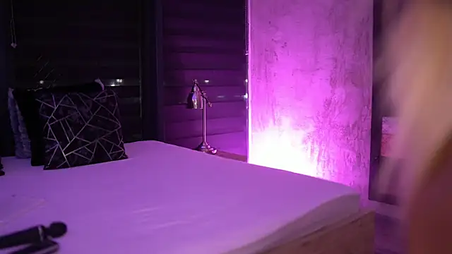 Candy Ivy online show from November 10, 2025, 6:13 pm