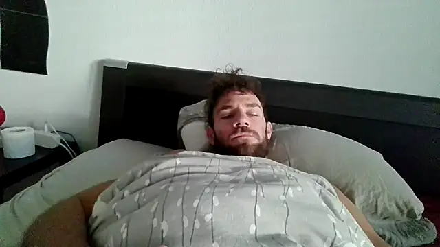 alpha-hunk online show from October 4, 2025, 6:48 am