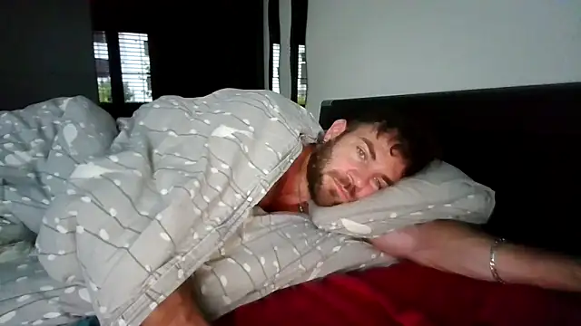 alpha-hunk online show from September 22, 2025, 7:25 am