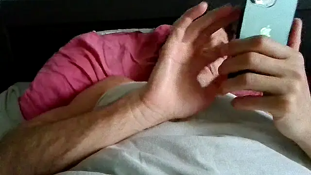 alpha-hunk online show from November 8, 2025, 9:02 am