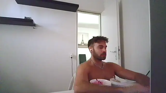 Snapshot of alpha-hunk chatting on July 13, 2026, 10:25 am alpha-hunk online show from July 13, 2026, 10:25 am