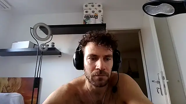 alpha-hunk online show from November 27, 2025, 10:37 am