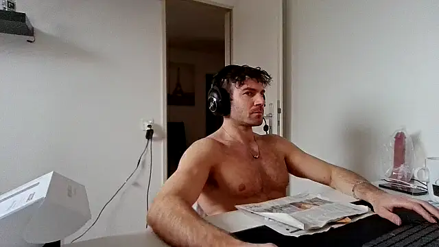 Snapshot of alpha-hunk chatting on January 19, 2026, 12:20 pm alpha-hunk online show from January 19, 2026, 12:20 pm