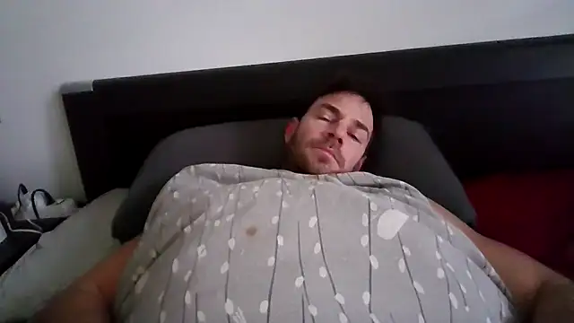 alpha-hunk online show from December 17, 2025, 9:14 am