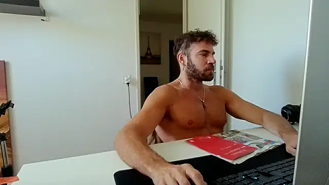 Snapshot of alpha-hunk chatting on June 13, 2026, 8:45 am alpha-hunk online show from June 13, 2026, 8:45 am