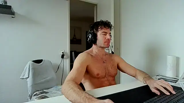 Snapshot of alpha-hunk chatting on January 16, 2026, 9:46 am alpha-hunk online show from January 16, 2026, 9:46 am