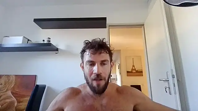 alpha-hunk online show from October 2, 2025, 2:31 pm