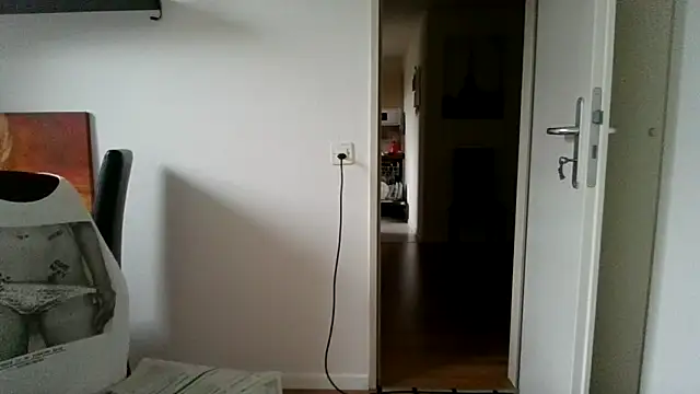 alpha-hunk online show from September 26, 2025, 7:15 am