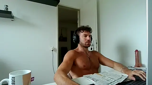 alpha-hunk online show from May 10, 2026, 9:24 am