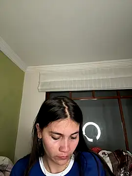 Snapshot of aurora_divine chatting on September 16, 2025, 1:06 am aurora divine online show from September 16, 2025, 1:06 am