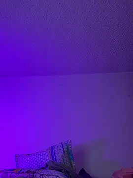 aurora divine online show from March 31, 2026, 7:05 pm