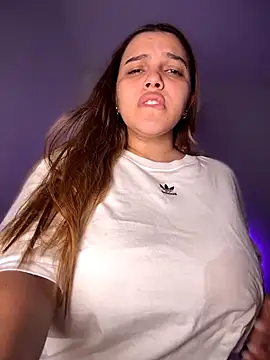 Snapshot of vivicolibri chatting on February 28, 2026, 10:42 pm vivicolibri online show from February 28, 2026, 10:42 pm