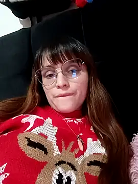 Snapshot of Lucyy-hess chatting on December 18, 2024, 3:37 am Lucyy-hess online show from December 18, 2024, 3:37 am