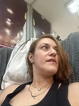 Snapshot of _linarose chatting on December 12, 2024, 4:32 pm linarose online show from December 12, 2024, 4:32 pm