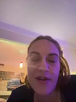 Snapshot of _linarose chatting on January 17, 2025, 11:40 pm linarose online show from January 17, 2025, 11:40 pm