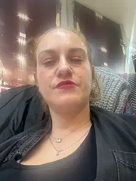 Snapshot of _linarose chatting on January 13, 2025, 8:58 pm linarose online show from January 13, 2025, 8:58 pm