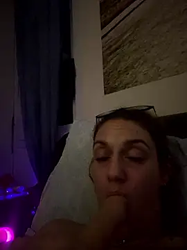 Snapshot of _linarose chatting on December 5, 2024, 1:42 am linarose online show from December 5, 2024, 1:42 am