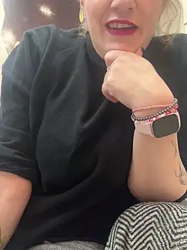 Snapshot of _linarose chatting on January 20, 2025, 8:39 pm linarose online show from January 20, 2025, 8:39 pm