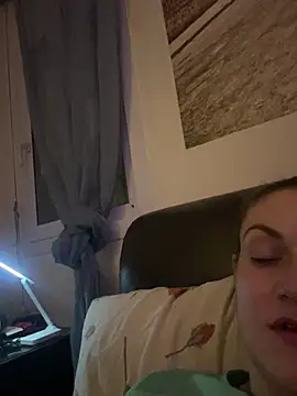 Snapshot of _linarose chatting on February 24, 2025, 10:36 pm linarose online show from February 24, 2025, 10:36 pm