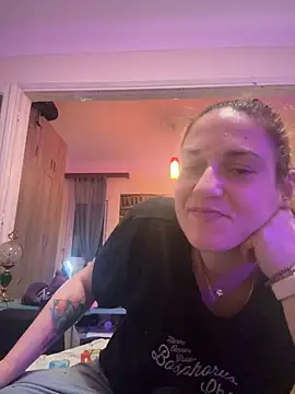 Snapshot of _linarose chatting on December 16, 2024, 10:45 pm linarose online show from December 16, 2024, 10:45 pm