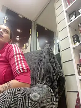 Snapshot of _linarose chatting on December 15, 2024, 7:31 pm linarose online show from December 15, 2024, 7:31 pm