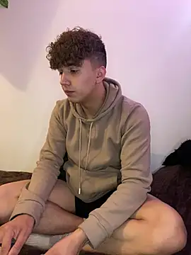 merlyn 00 online show from March 17, 2025, 7:37 pm