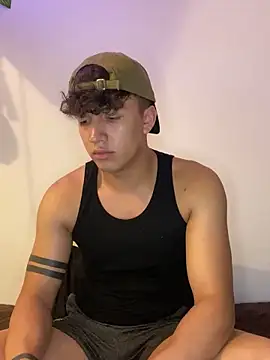 merlyn 00 online show from February 18, 2025, 11:52 pm