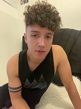 merlyn 00 online show from December 27, 2024, 5:37 pm