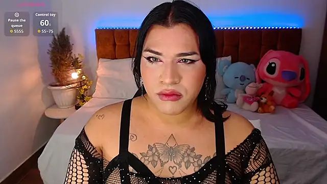 Snapshot of alexiaaross chatting on February 18, 2026, 5:05 am alexiaaross online show from February 18, 2026, 5:05 am