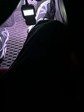 Snapshot of bigbeast19393 chatting on January 12, 2026, 10:14 pm bigbeast19393 online show from January 12, 2026, 10:14 pm