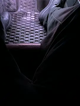 Snapshot of bigbeast19393 chatting on February 11, 2026, 11:04 pm bigbeast19393 online show from February 11, 2026, 11:04 pm