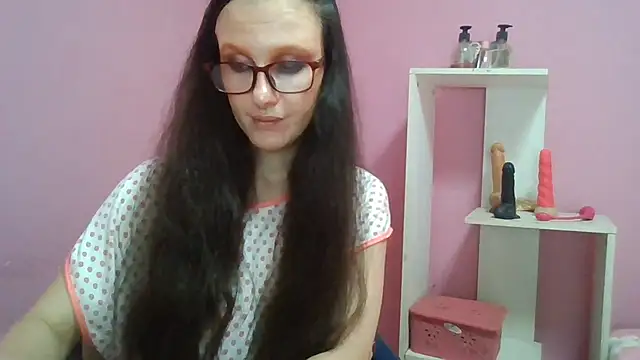 LolaBoobs online show from June 1, 2026, 7:19 am