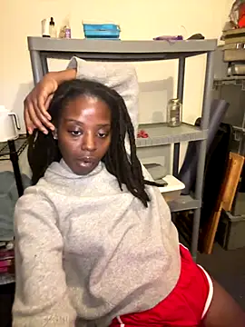 Snapshot of choclatepeaach chatting on November 3, 2025, 5:34 am choclatepeaach online show from November 3, 2025, 5:34 am