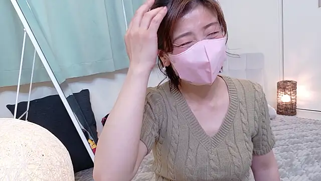 Risa 06 online show from May 23, 2026, 12:48 pm