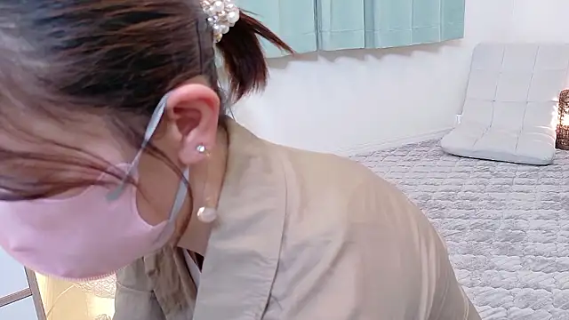 Risa 06 online show from June 1, 2026, 11:43 am
