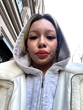 babydolll online show from October 18, 2025, 12:29 pm